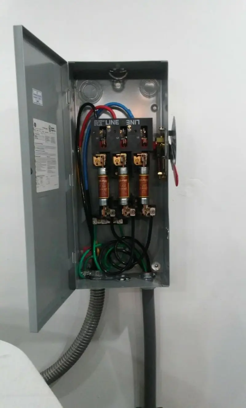 Three-phase disconnect switch installed for Electrical Wiring & Rewiring in Pine Level